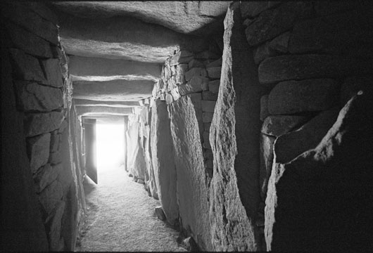 Tumulus_interior